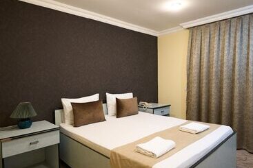 هتل Rosemary Inn