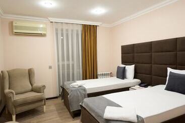 هتل Rosemary Inn