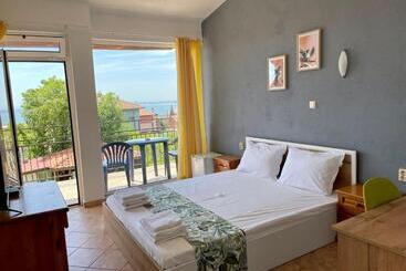 膳宿费 Guesthouse Serenity Hill