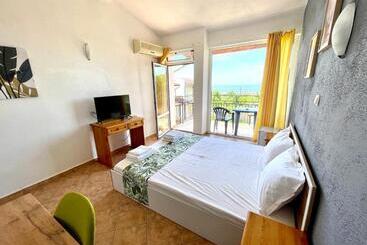 膳宿费 Guesthouse Serenity Hill