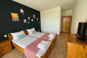 膳宿费 Guesthouse Serenity Hill