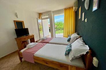膳宿费 Guesthouse Serenity Hill