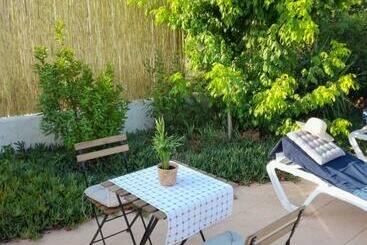 تختخواب و صبحانه Bb Casa Alegria