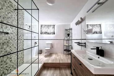 تختخواب و صبحانه Bb Casa Alegria