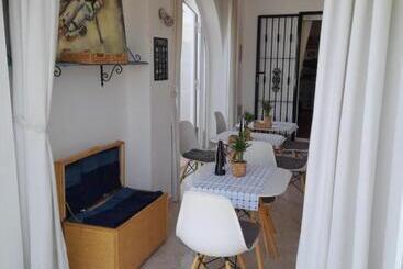 تختخواب و صبحانه Bb Casa Alegria
