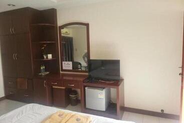 هتل Ekaluk Place Inn