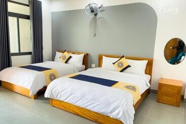 Khách Sạn Lavie Hotel Quảng Ngãi