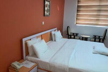 Springpark Yaad Hotel & Apartment Ikoyi