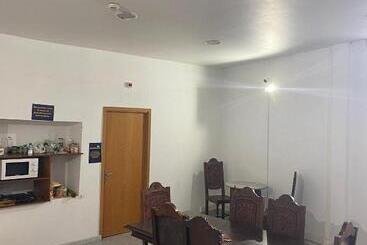 هاستل Casa Augusta 3