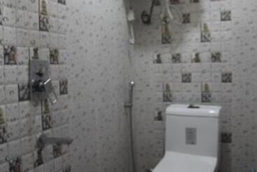 هتل Giggle Coast Restro And Lodging