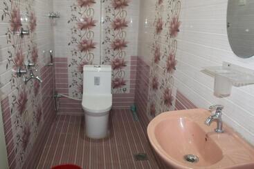 هتل Giggle Coast Restro And Lodging