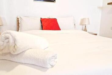 پانسیون Casa Natalia   Guesthouse