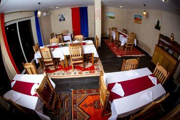 پانسیون Maison D Hôtes Iminigran & Spa