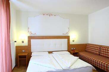 Alphotel Milano