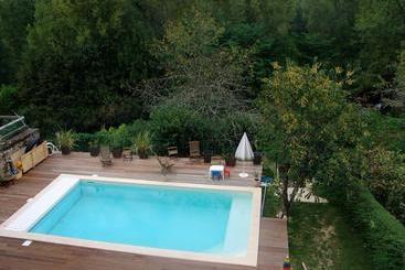 مبيت وإفطار Chambres D'hôtes La Farga