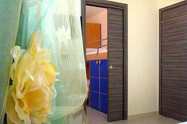 تختخواب و صبحانه Suliccenti Marzamemi