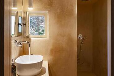 تختخواب و صبحانه Trulli Del Bosco