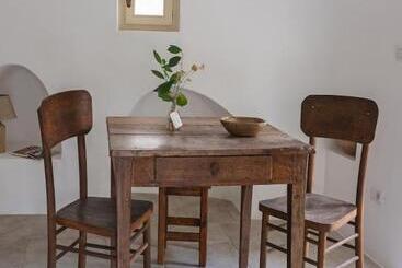 تختخواب و صبحانه Trulli Del Bosco