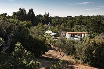تختخواب و صبحانه Trulli Del Bosco