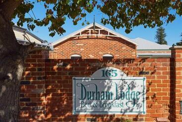 تختخواب و صبحانه Durham Lodge
