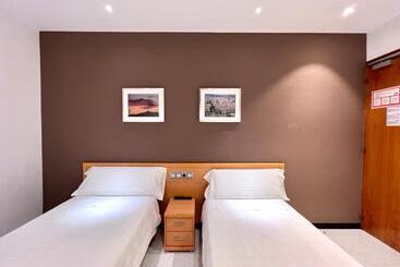 Hostal Apolo