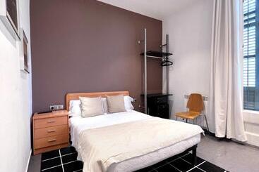 Hostal Apolo