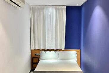 Hostal Apolo