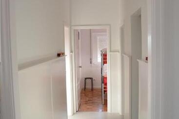 هتل Airporto Hostel