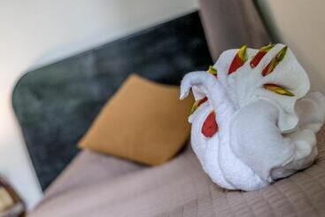 هتل Jaguar Inn Tikal