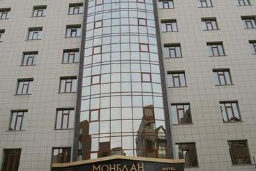 酒店 Monblan