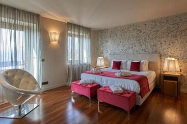 هتل Relais Santo Stefano