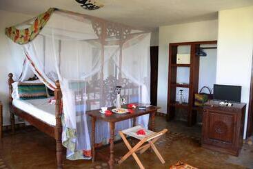 هتل Samaki Lodge