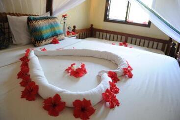 هتل Samaki Lodge