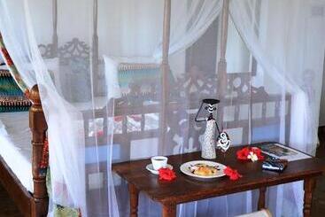 هتل Samaki Lodge