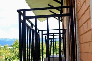 هتل Kalongo Farm Ecosystem Homes