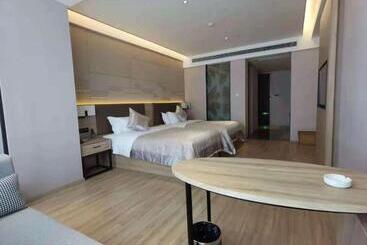 莫林酒店(moning Hotel)