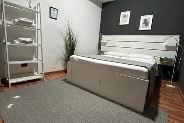 민박 Bonne Nuit Terracina