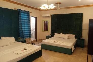 پانسیون Hill View Guest House Karachi