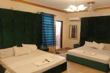 پانسیون Hill View Guest House Karachi