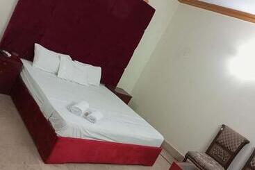 پانسیون Hill View Guest House Karachi