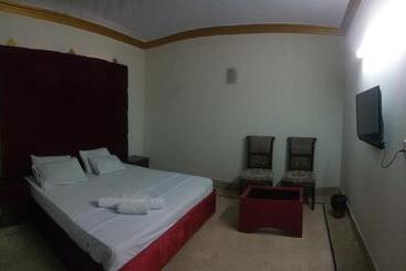 پانسیون Hill View Guest House Karachi