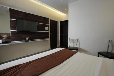هتل Megh Inn