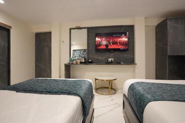 هتل Megh Inn