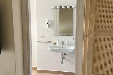 پانسیون Guest House Sonnino 37
