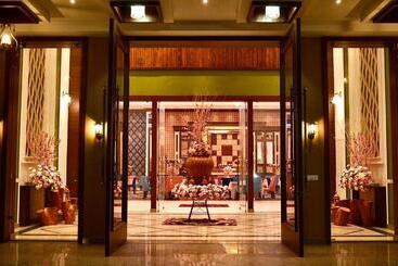 Grand Heritage Hotel & Resort