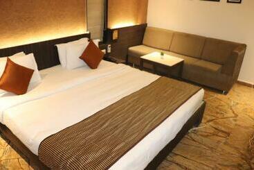 هتل King’s Kraft Stay Inn Rajkot