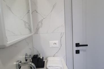 هتل Nerium Garden Inn Tirana Airport