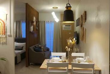 هتل Island Staycation With Balcony, Exceptional Swimming Pool & Gym B2 2fluorite