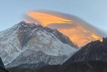 هتل Sherpa Lodge