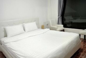 پانسیون Pai Sunrise Camping Resort